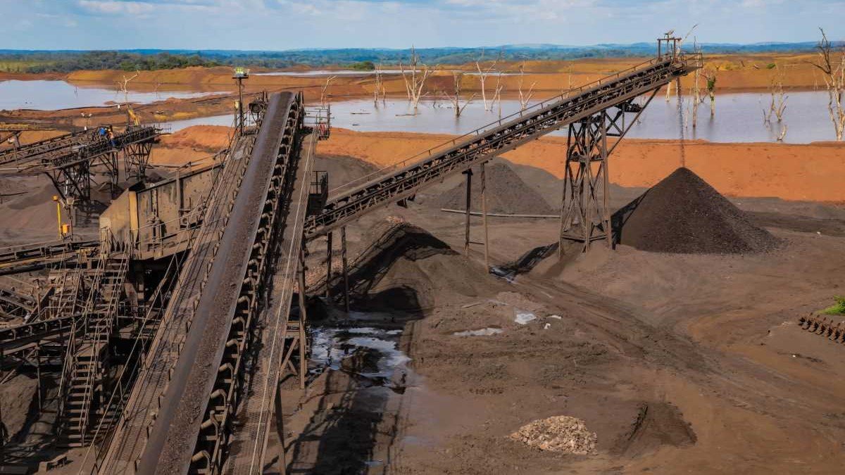 Gabon : l’Indien Coalsale s’engage dans la transformation locale du manganèse avec une unité de 70 000 tonnes/an