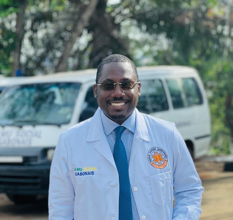 Gabon : le Samu Social en pleine mutation sous l’impulsion du Dr. Wenceslas Yaba