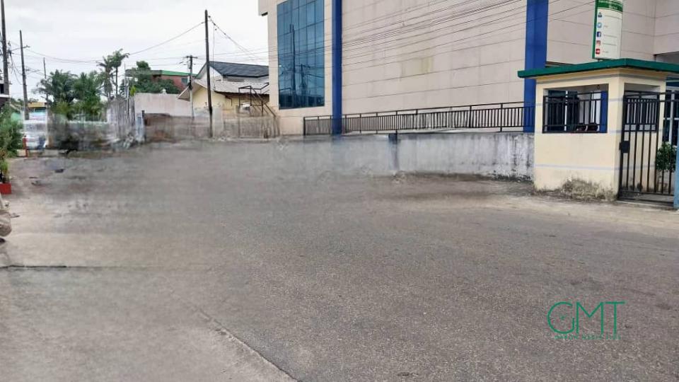 Louis, le carrefour du plaisir absolu : Quand la prostitution défie l’État au cœur de Libreville