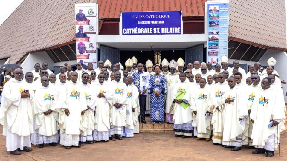 Foi et action sur le terrain : Oligui Nguema célèbre le Jubilé d’Or du Diocèse de Franceville