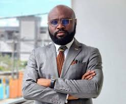 Affaire Harold Leckat : un directeur de publication derrière les barreaux, la nécessité de transparence s’impose