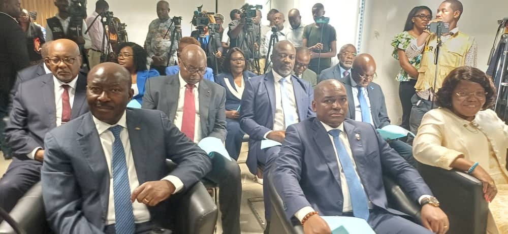 Respect de la Constitution : Les ministres élus députés inviter à démissionner avant l’installation du Parlement