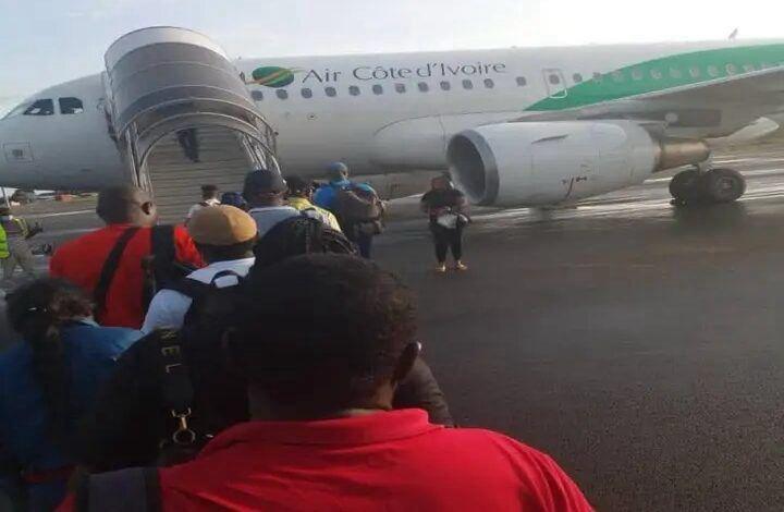 Aéroport Léon Mba : un Airbus A320 heurte une passerelle d’embarquement