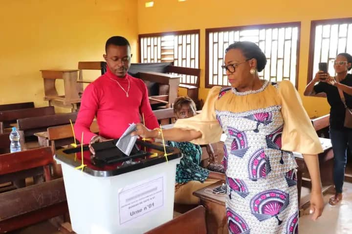 Sénatoriales : Paulette Missambo élue sénatrice à Lastourville avec 100 % des suffrages