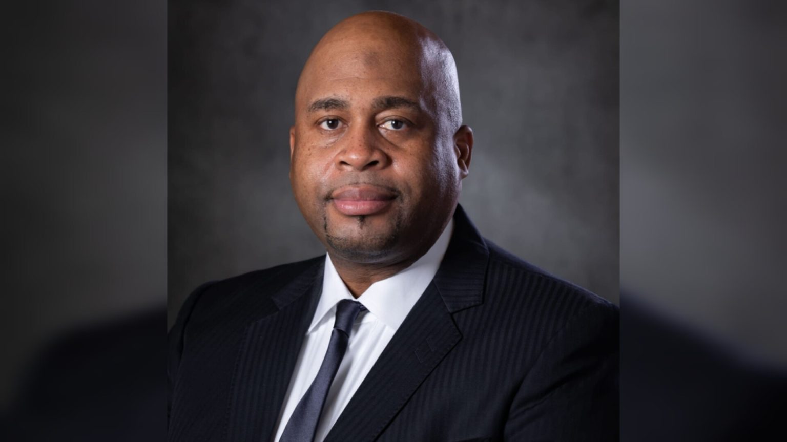 Port-Gentil : Pascal Houangni Ambouroué désigné maire de la commune