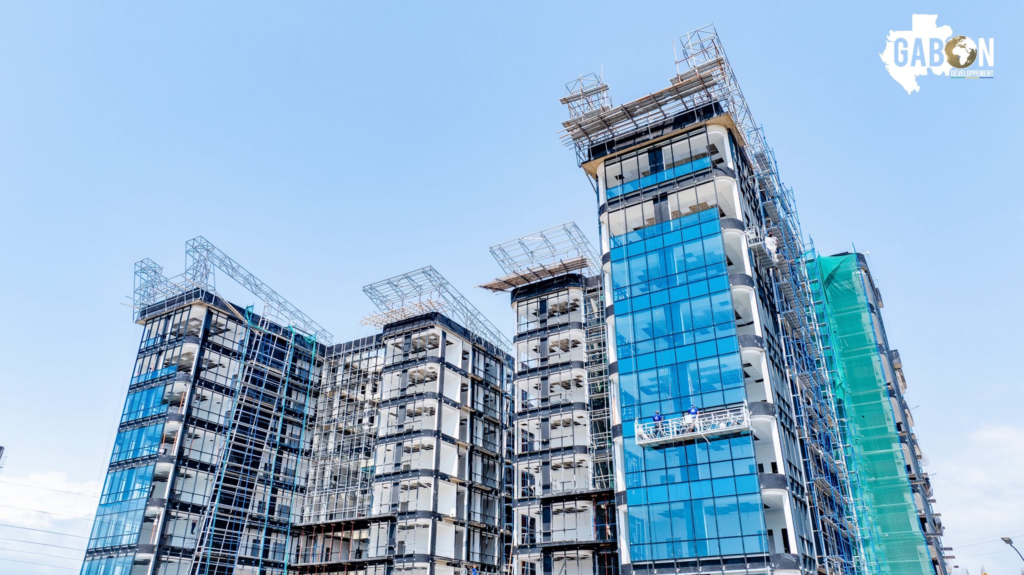 Transformation urbaine : la Cité Émeraude, symbole d’un Gabon en reconstruction dans sa phase finale.