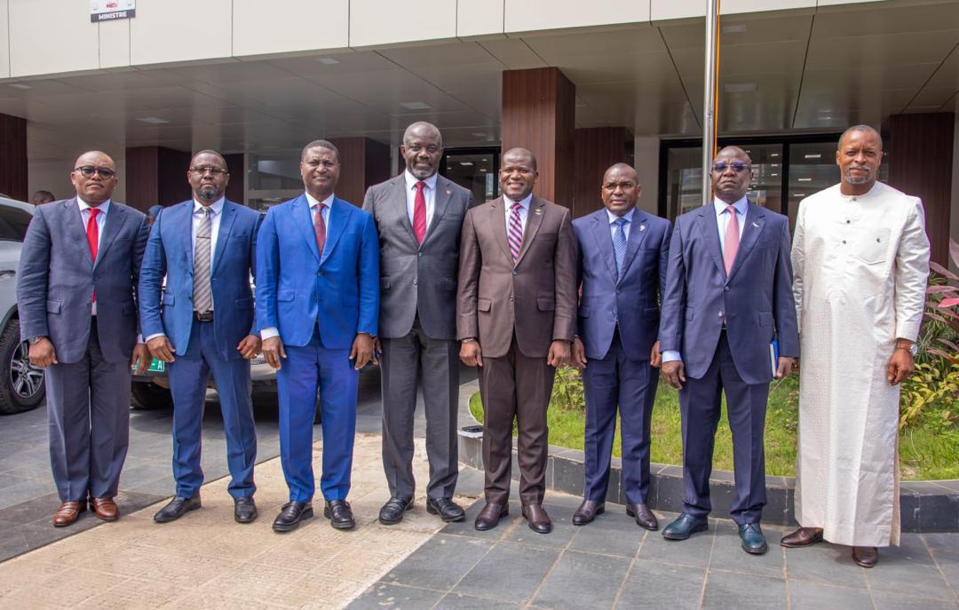 Simandou & Bélinga : une délégation gabonaise en Guinée pour accélérer l’intégration des grands projets