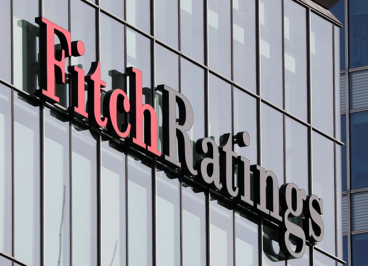 Fitch abaisse la note du Gabon : crise de liquidité et dette en alerte