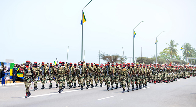  Anges Kevin NZIGOU présent la vision de la plateforme