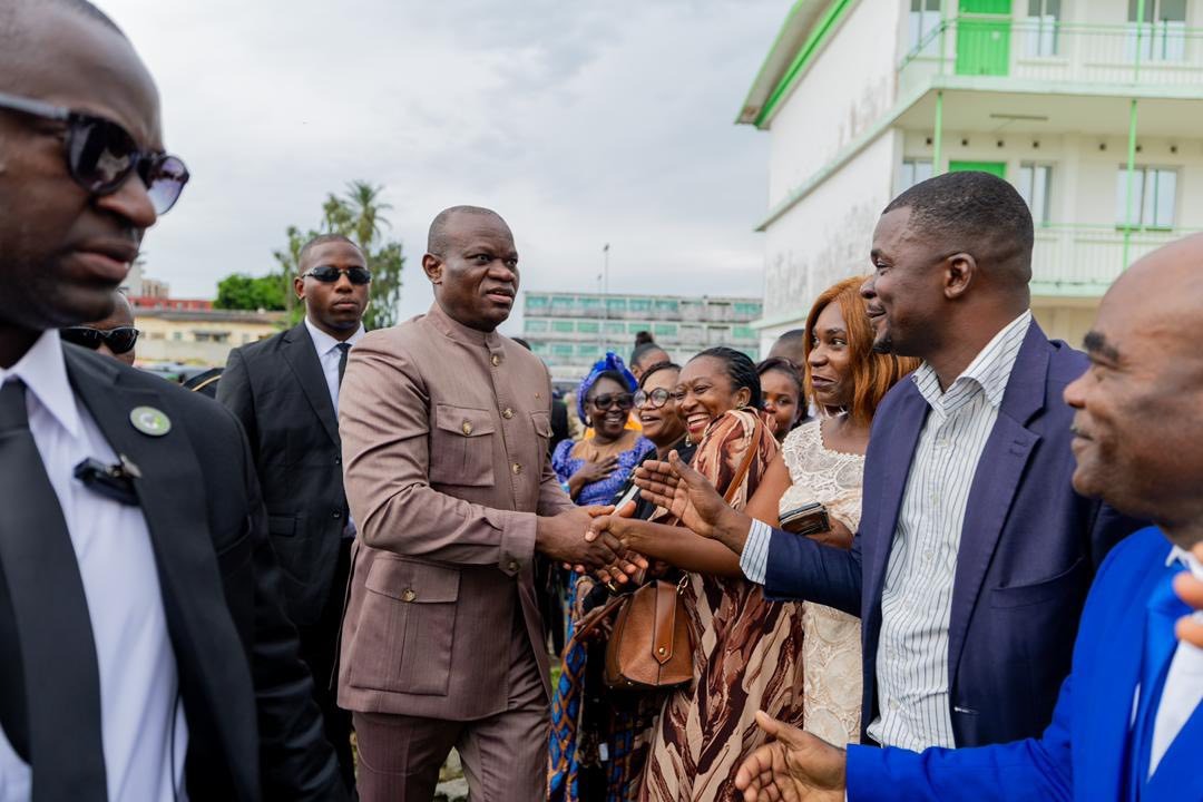 Grève des enseignants : "je règlerai le problème" dixit Oligui Nguema