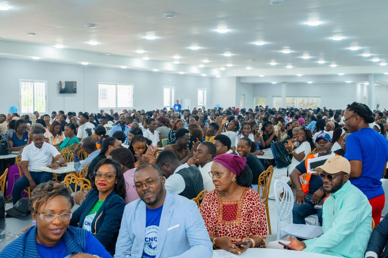  Anges Kevin NZIGOU présent la vision de la plateforme