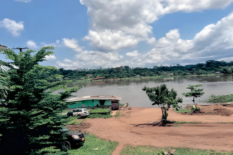  Anges Kevin NZIGOU présent la vision de la plateforme