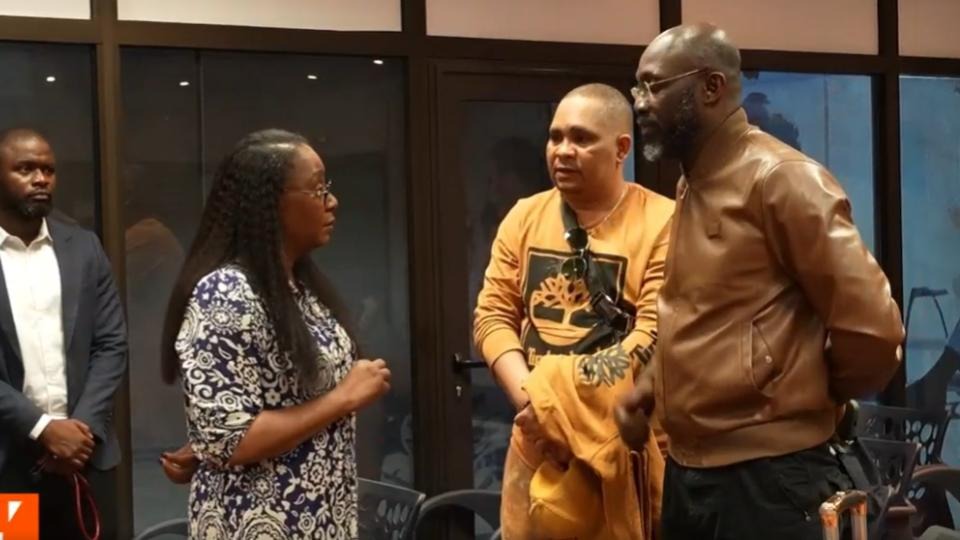  Anges Kevin NZIGOU présent la vision de la plateforme