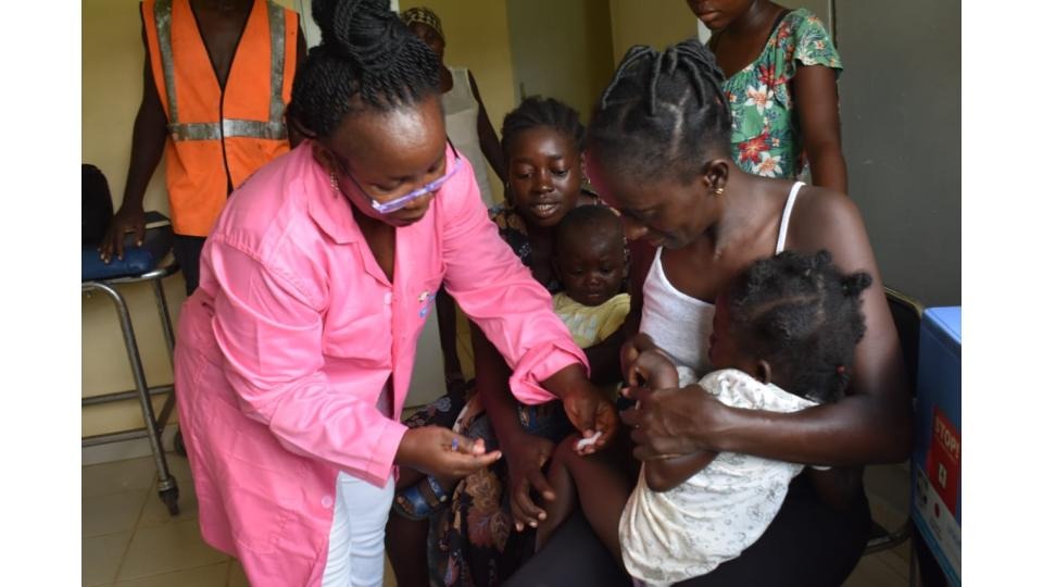 Ogooué-Maritime : un centre de vaccination fixe à Ndougou pour rapprocher la santé des populations