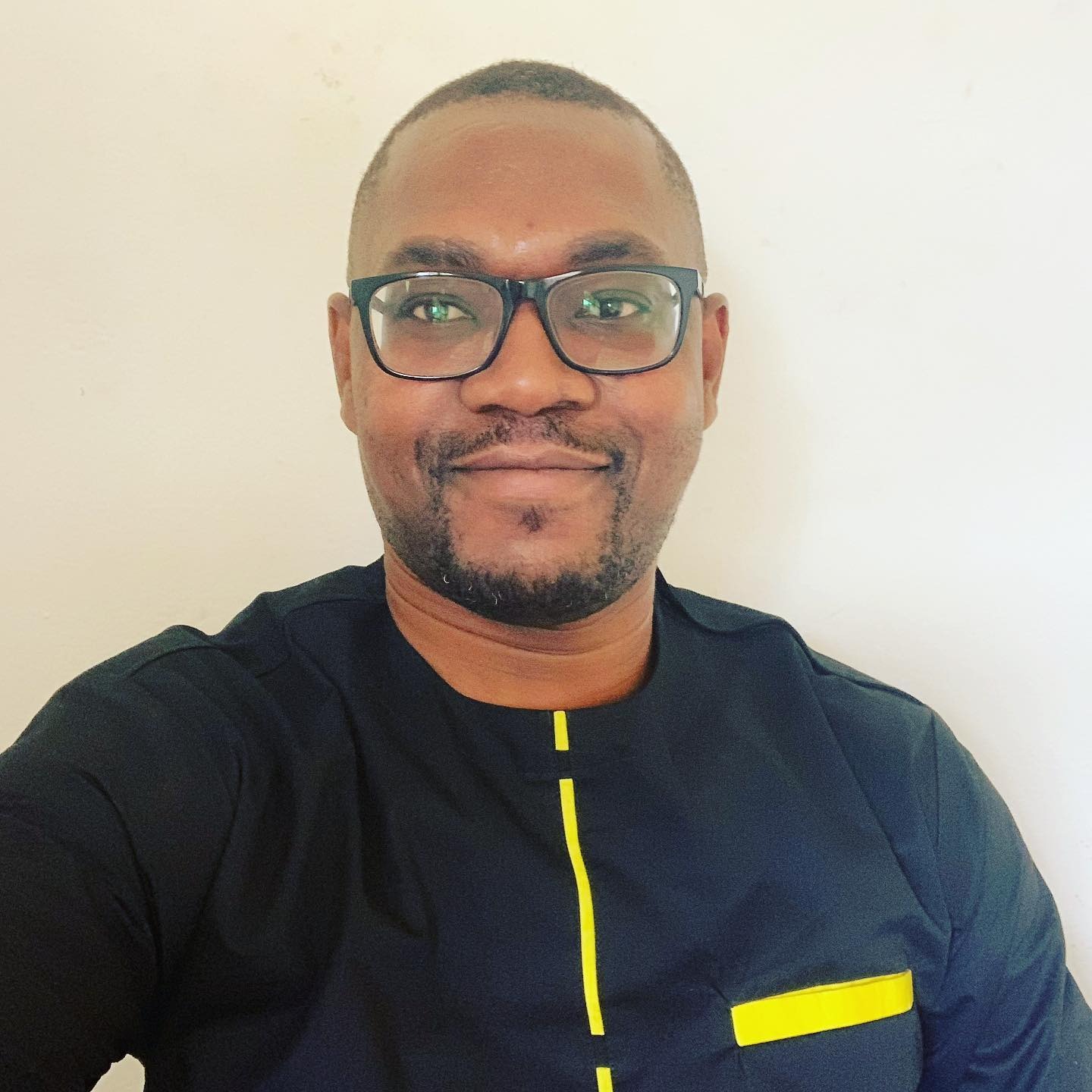  Anges Kevin NZIGOU présent la vision de la plateforme