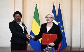  Anges Kevin NZIGOU présent la vision de la plateforme