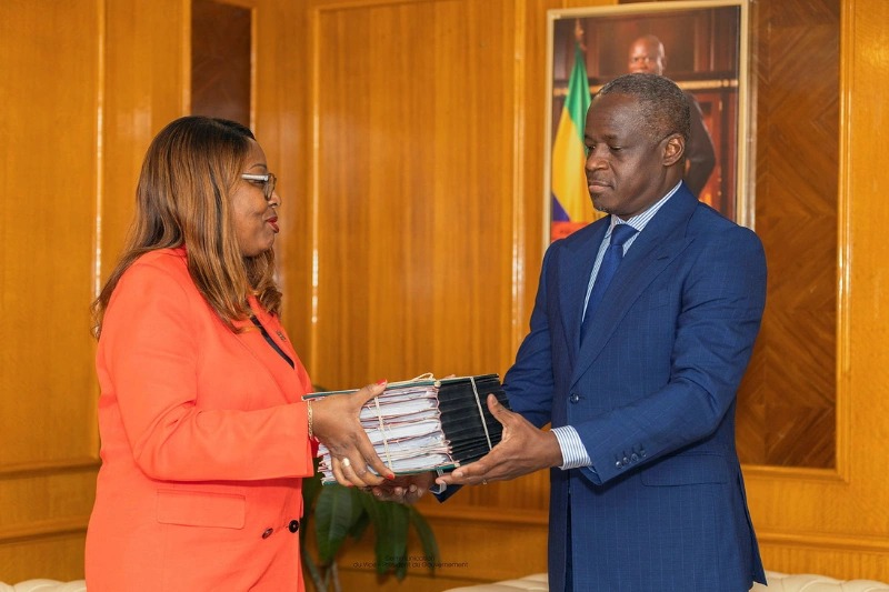  Anges Kevin NZIGOU présent la vision de la plateforme