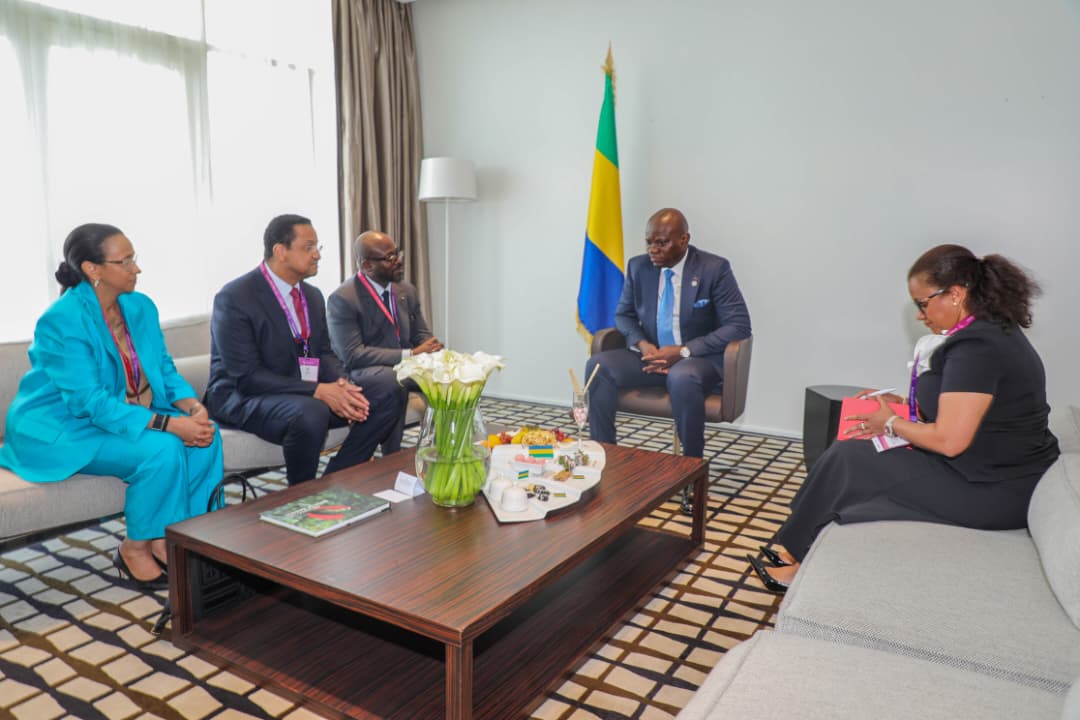  Anges Kevin NZIGOU présent la vision de la plateforme
