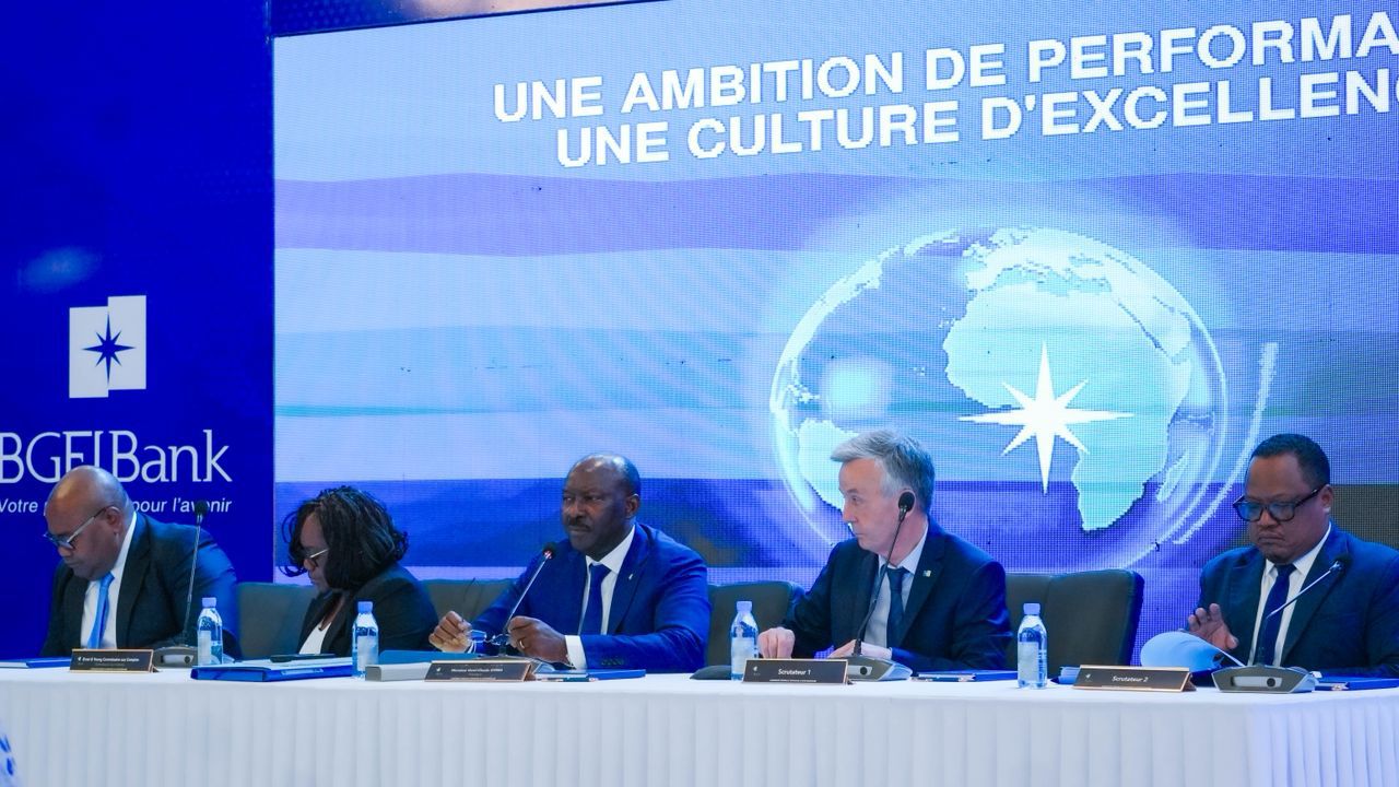  Anges Kevin NZIGOU présent la vision de la plateforme