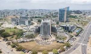 Gabon : Fitch maintient la note « CCC- », signal d’alerte pour les finances publiques
