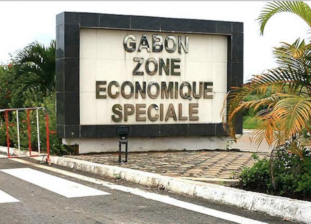  Anges Kevin NZIGOU présent la vision de la plateforme