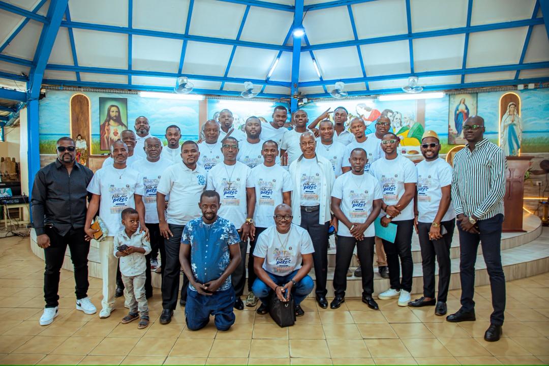  Anges Kevin NZIGOU présent la vision de la plateforme