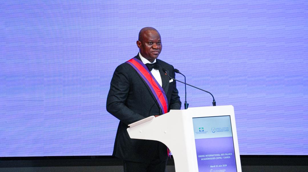 Anges Kevin NZIGOU présent la vision de la plateforme
