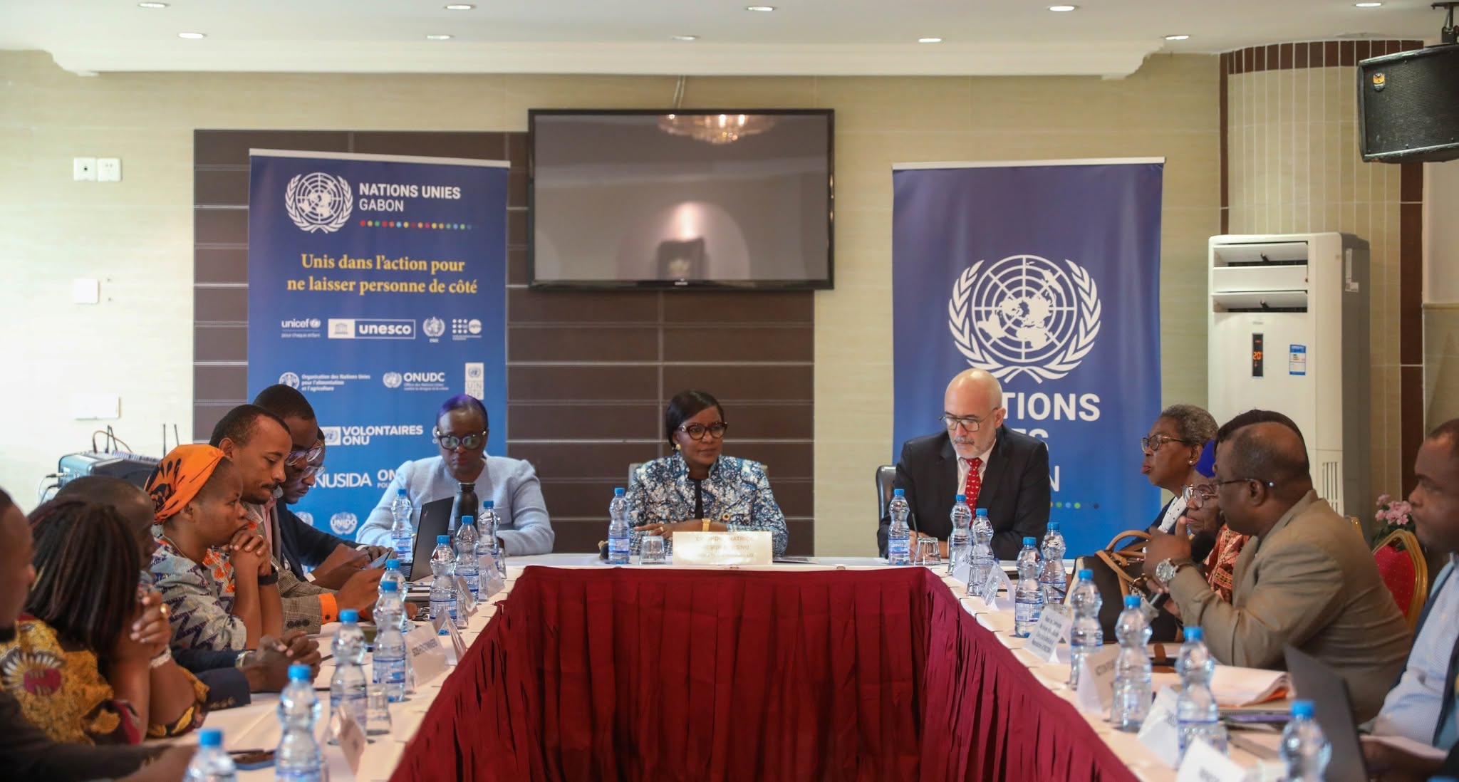  Anges Kevin NZIGOU présent la vision de la plateforme