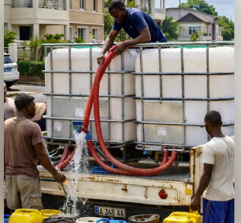 Baisse du prix de la livraison d’eau : une décision saluée, mais encore trop peu appliquée sur le terrain
