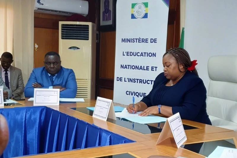  Anges Kevin NZIGOU présent la vision de la plateforme