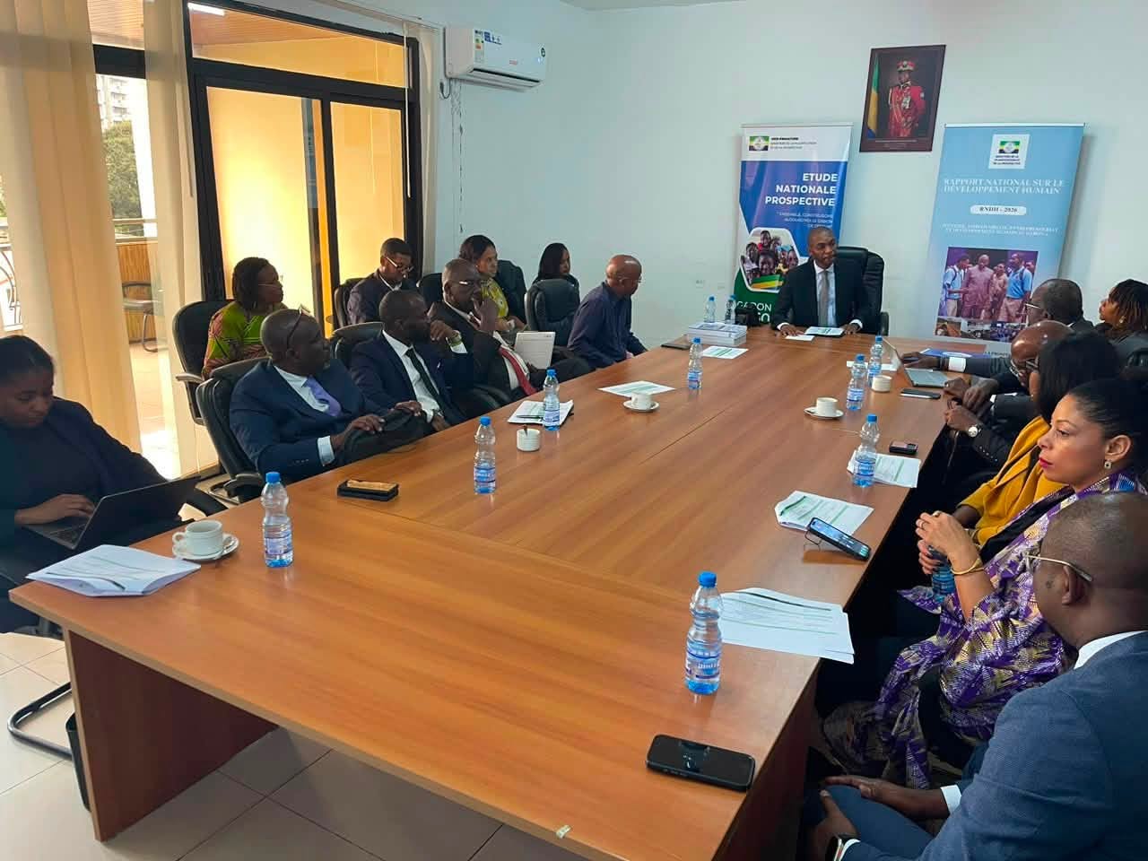  Anges Kevin NZIGOU présent la vision de la plateforme