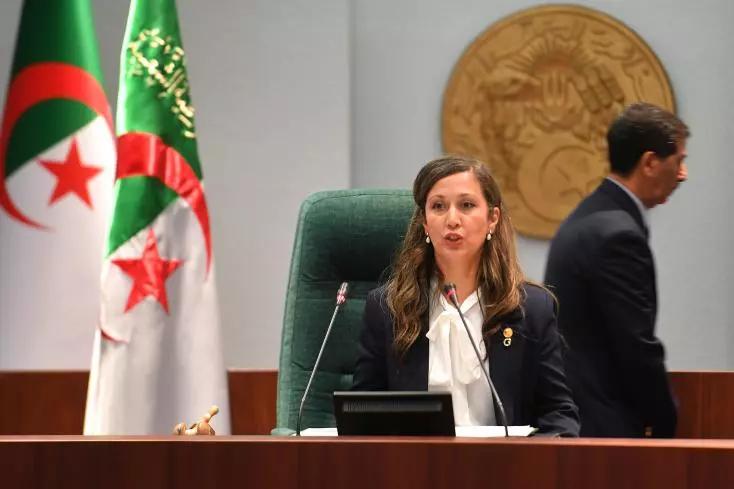 Algérie : Khalida Boufedech, première femme élue à la présidence de l'Assemblée populaire nationale