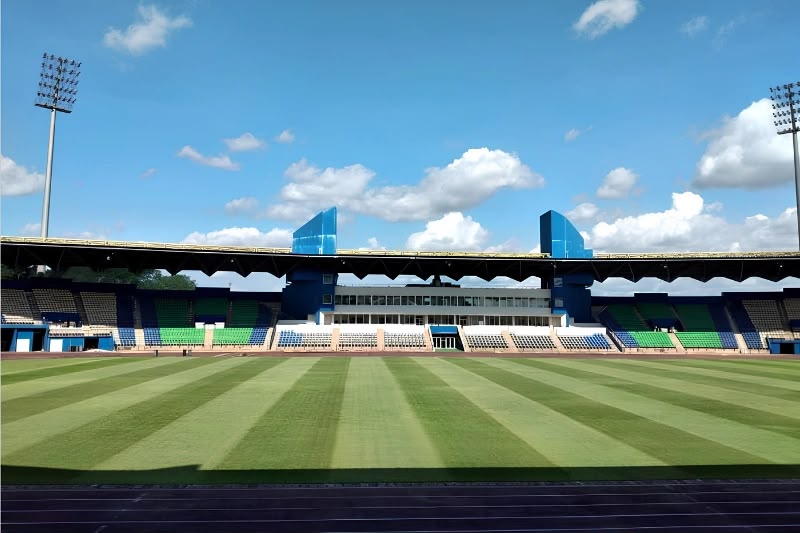  Anges Kevin NZIGOU présent la vision de la plateforme