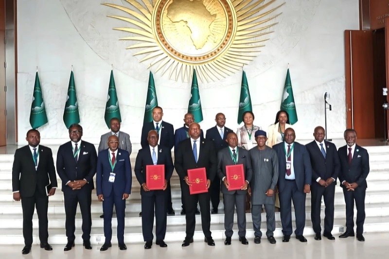  Anges Kevin NZIGOU présent la vision de la plateforme