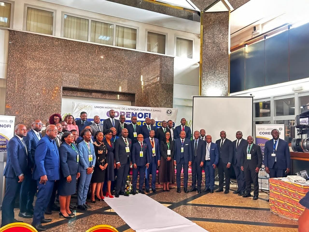  Anges Kevin NZIGOU présent la vision de la plateforme