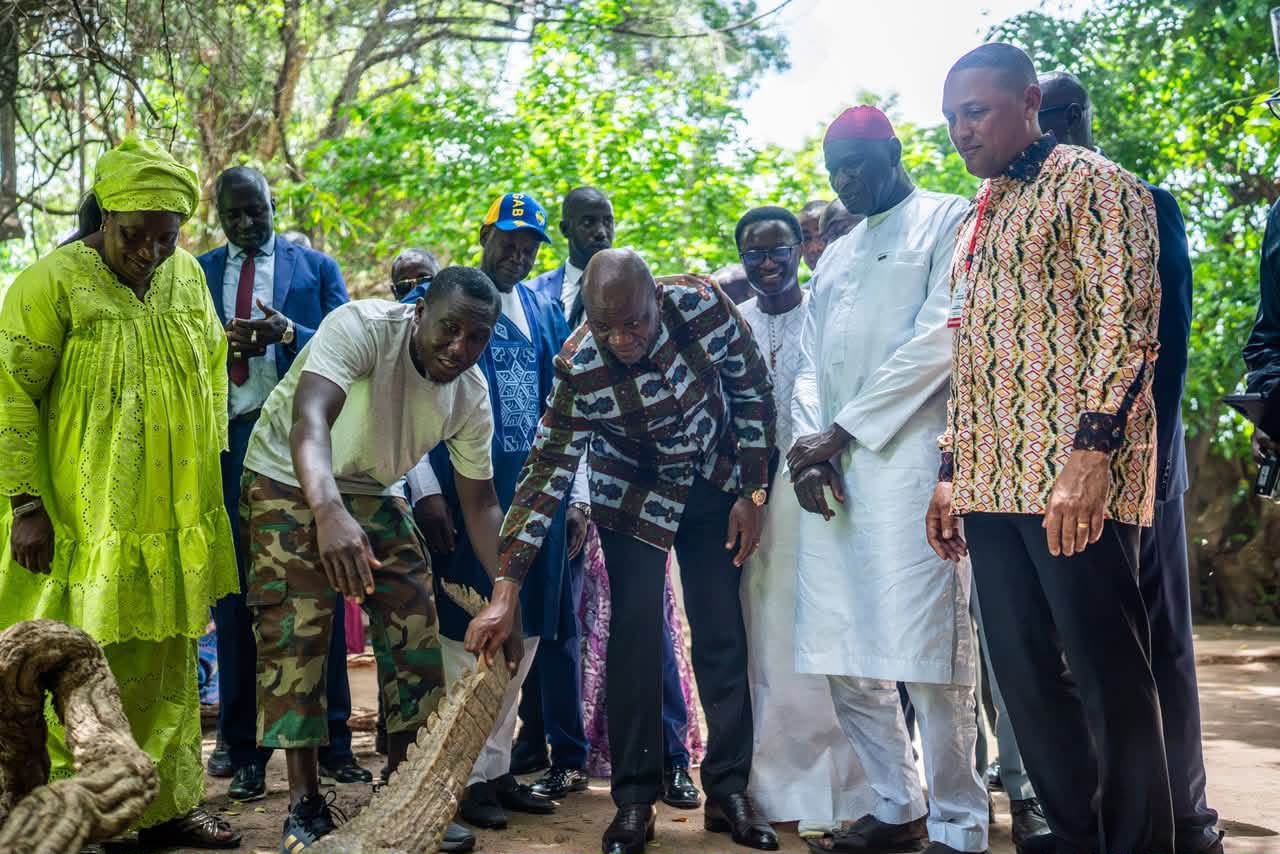  Anges Kevin NZIGOU présent la vision de la plateforme