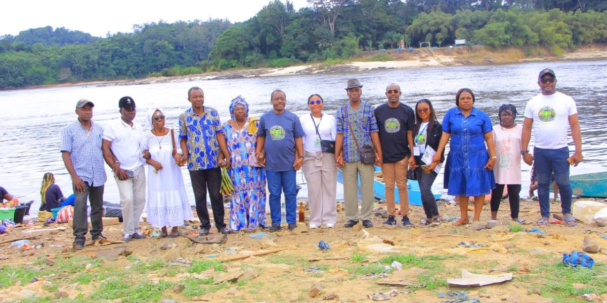  Anges Kevin NZIGOU présent la vision de la plateforme
