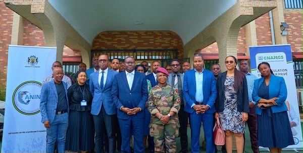  Anges Kevin NZIGOU présent la vision de la plateforme