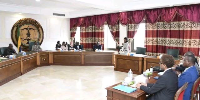  Anges Kevin NZIGOU présent la vision de la plateforme