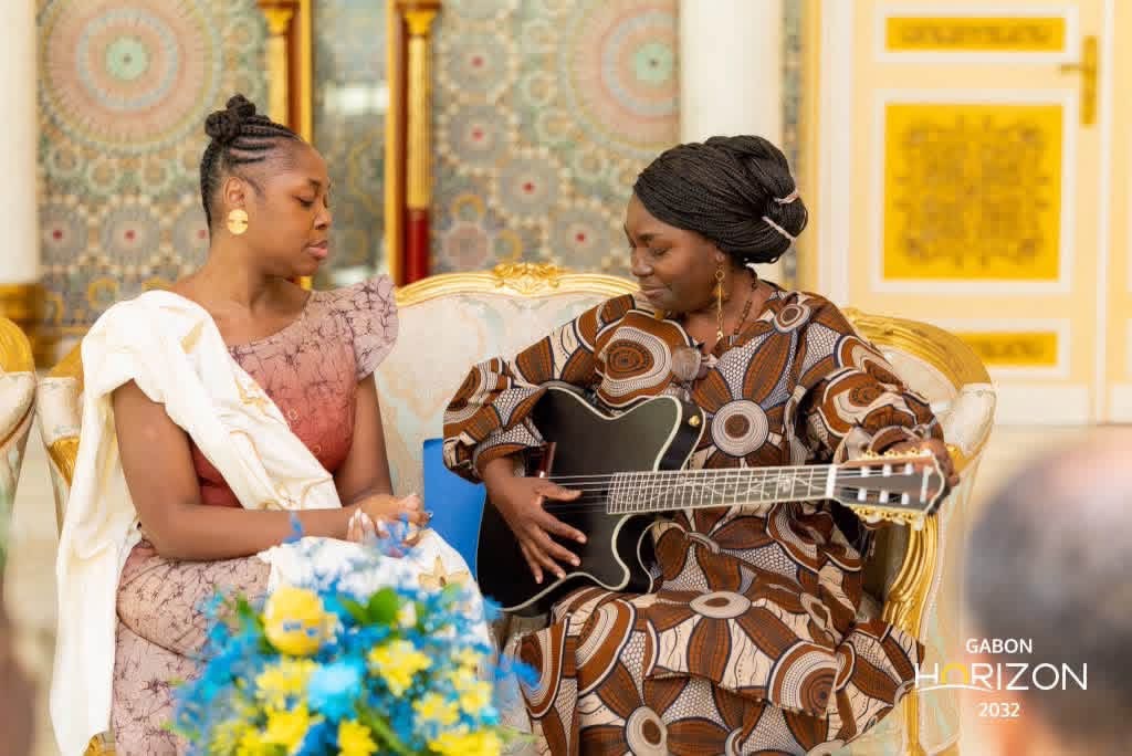 Valorisation du talent gabonais : Annie Flore Batchiellilys et Adriana Mezzo reçues par le Président Oligui Nguema