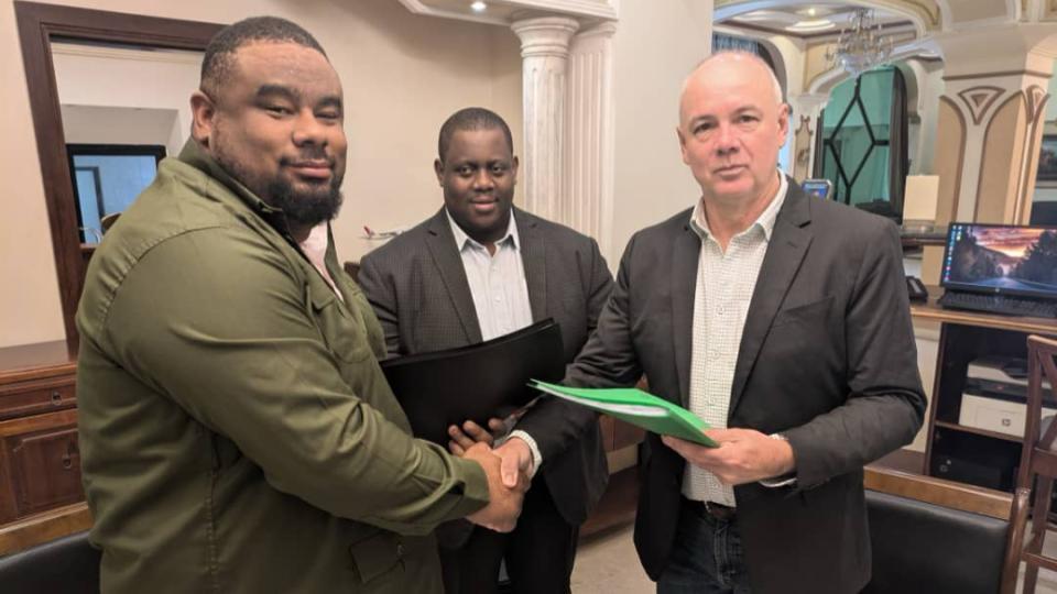 Exportation du fer de Baniaka : Reminac signe un accord avec Norden pour le transport