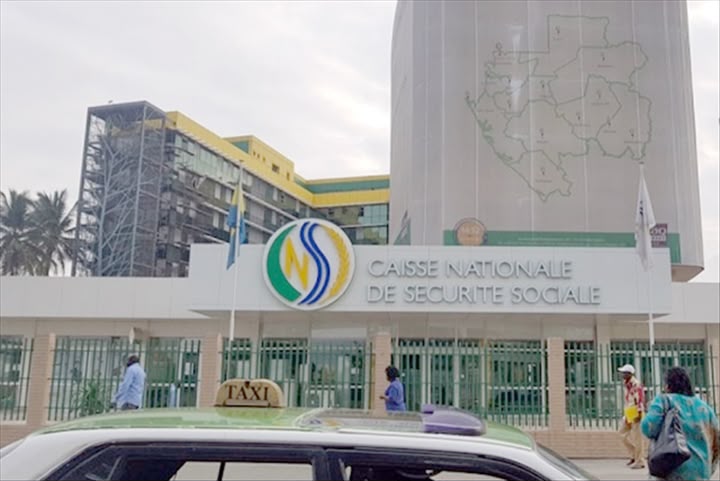  Anges Kevin NZIGOU présent la vision de la plateforme