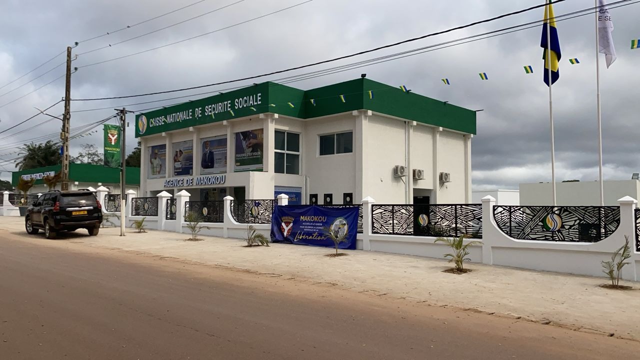 Makokou : la CNSS renforce sa présence et La Poste inaugure son premier GAB
