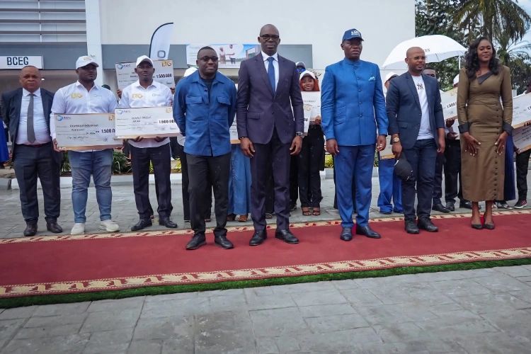 Anges Kevin NZIGOU présent la vision de la plateforme