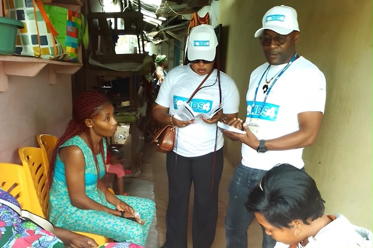  Anges Kevin NZIGOU présent la vision de la plateforme