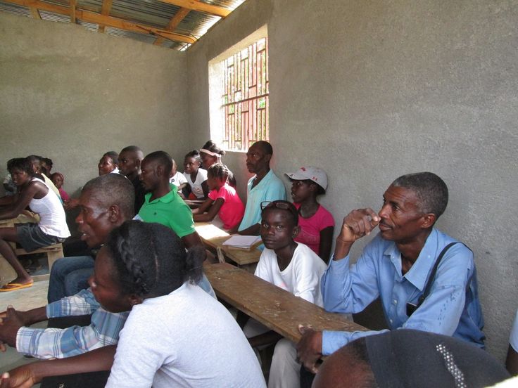  Anges Kevin NZIGOU présent la vision de la plateforme