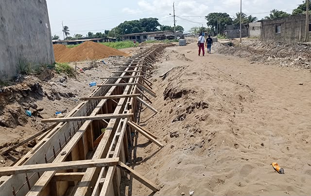  Anges Kevin NZIGOU présent la vision de la plateforme