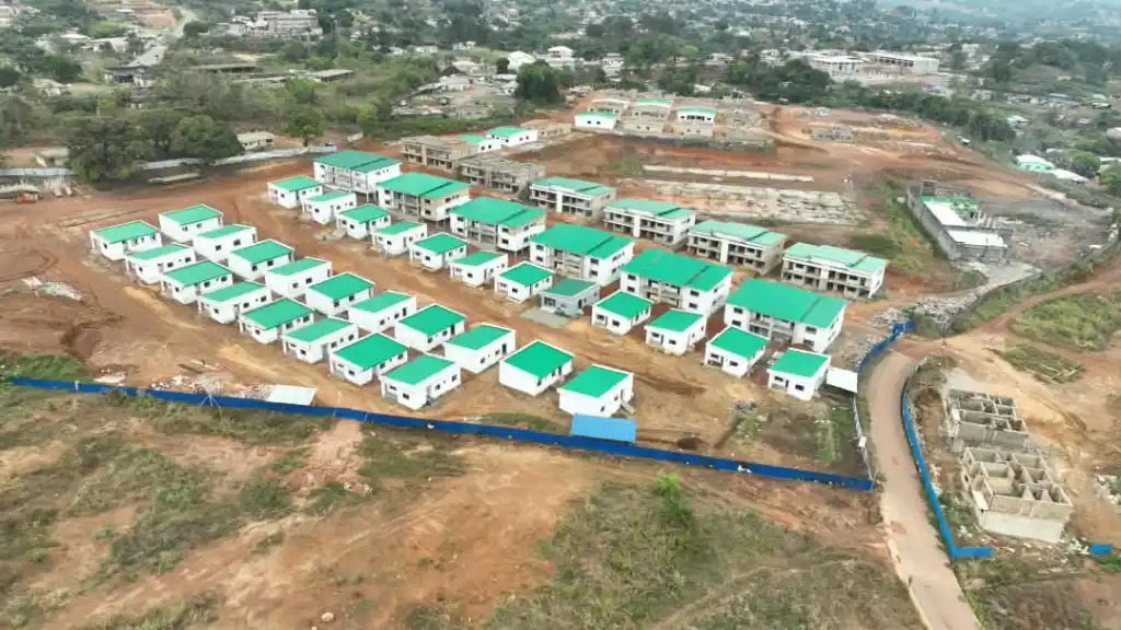 Franceville : 150 des 200 logements en construction déjà sortis de terre
