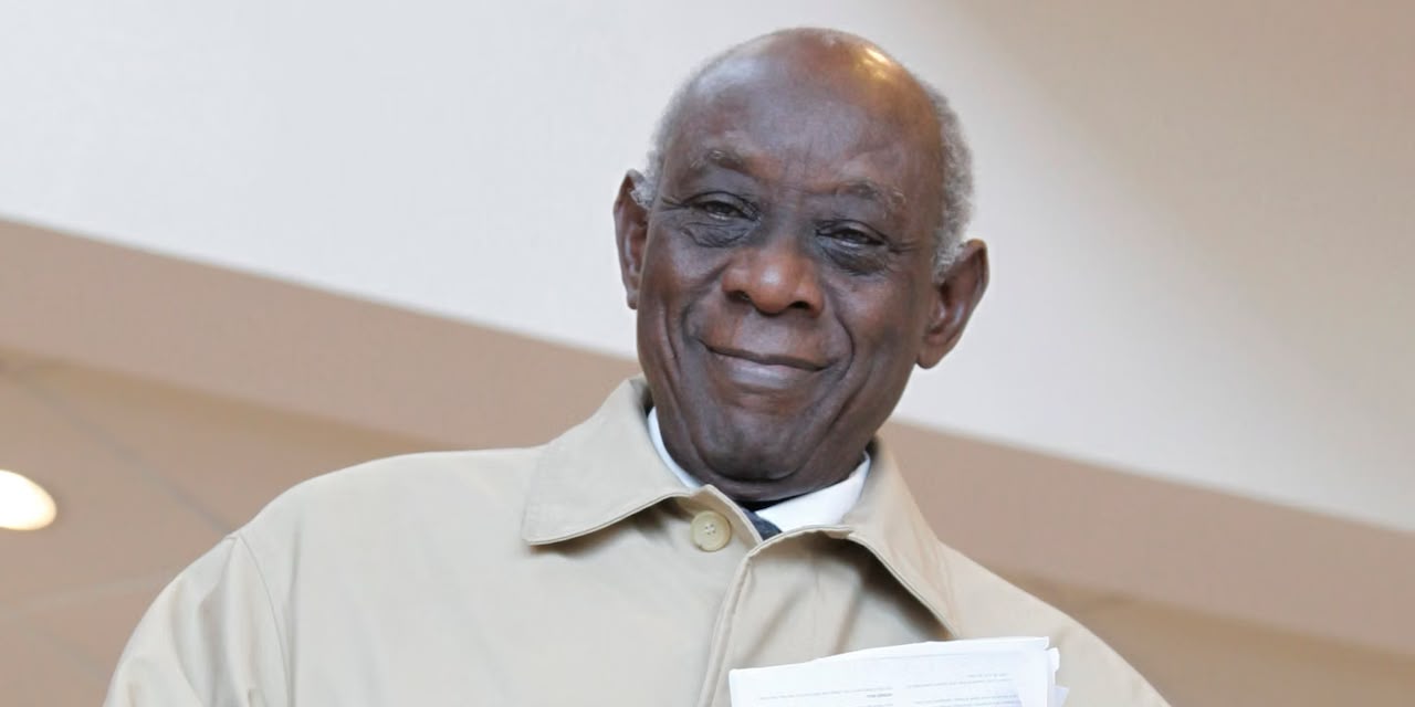  Anges Kevin NZIGOU présent la vision de la plateforme