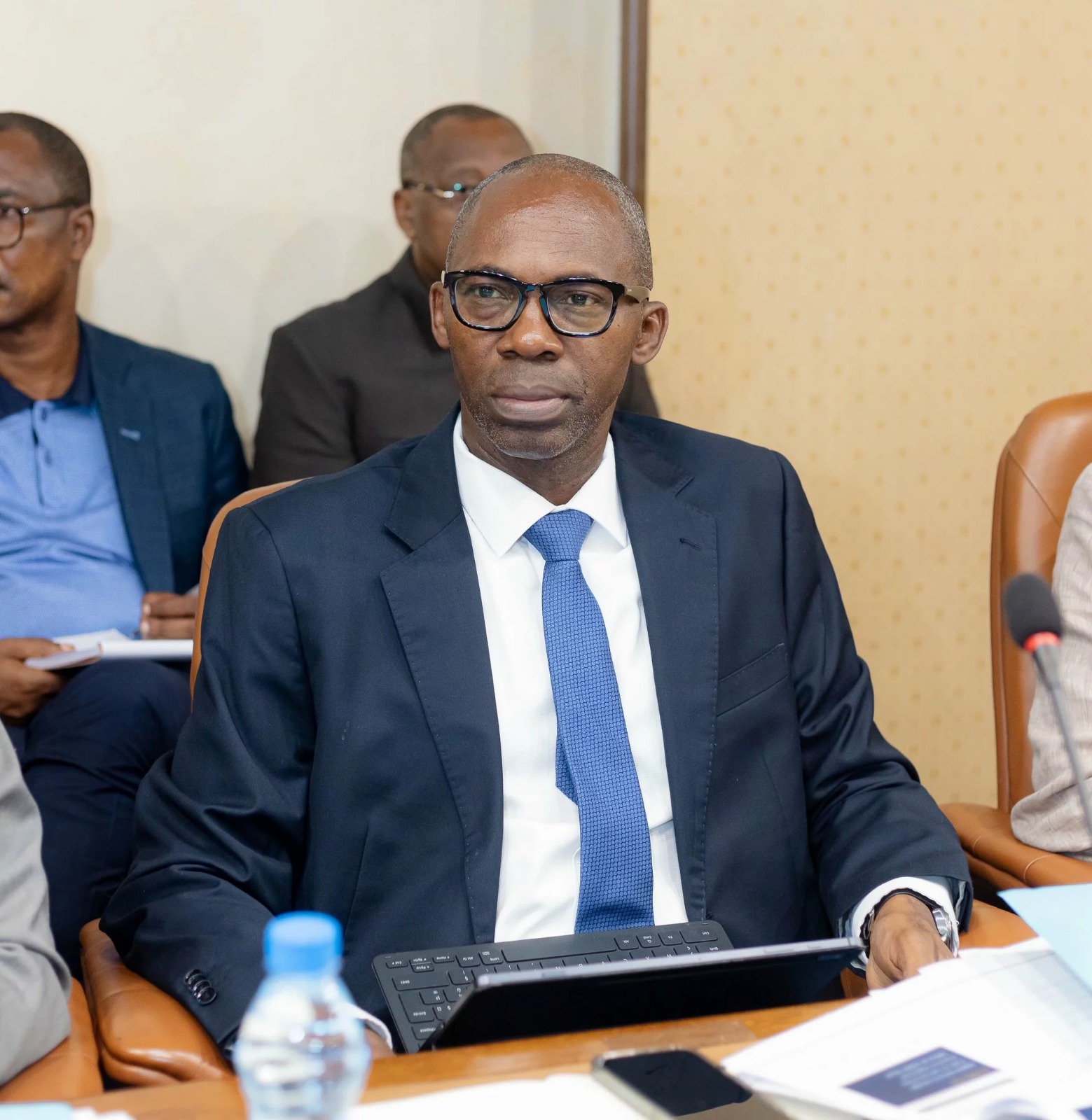  Anges Kevin NZIGOU présent la vision de la plateforme